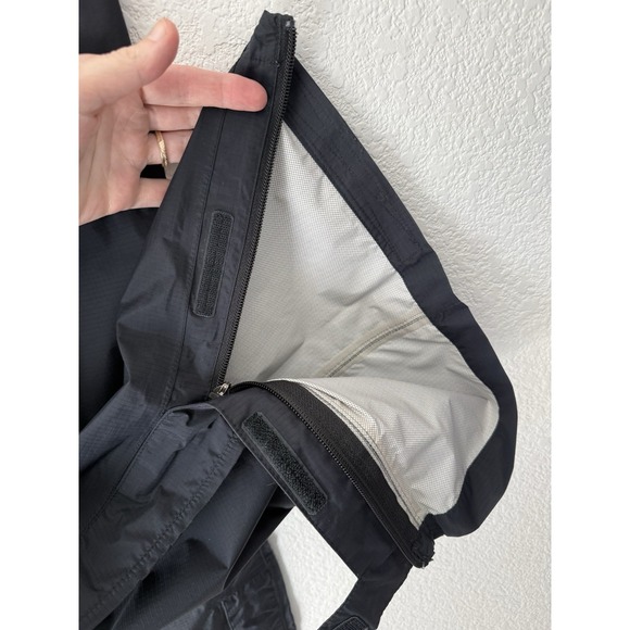 LLBean Womens Waterproof Rain Pants Large Black Nylon Outdoors PRISTINE - Picture 4 of 5